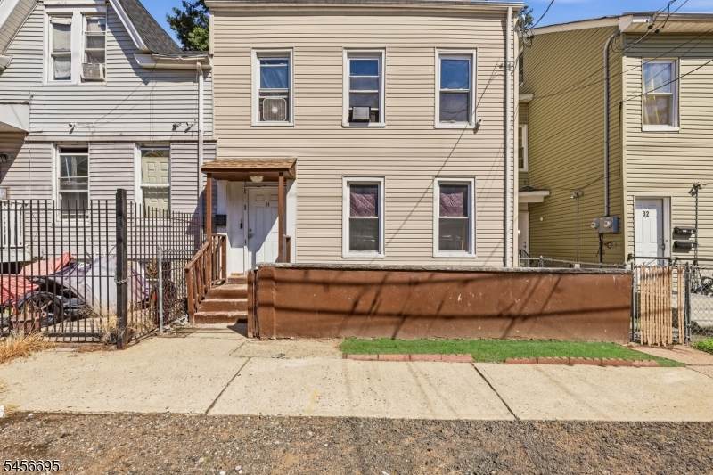 34 Hillman St - Photo 1