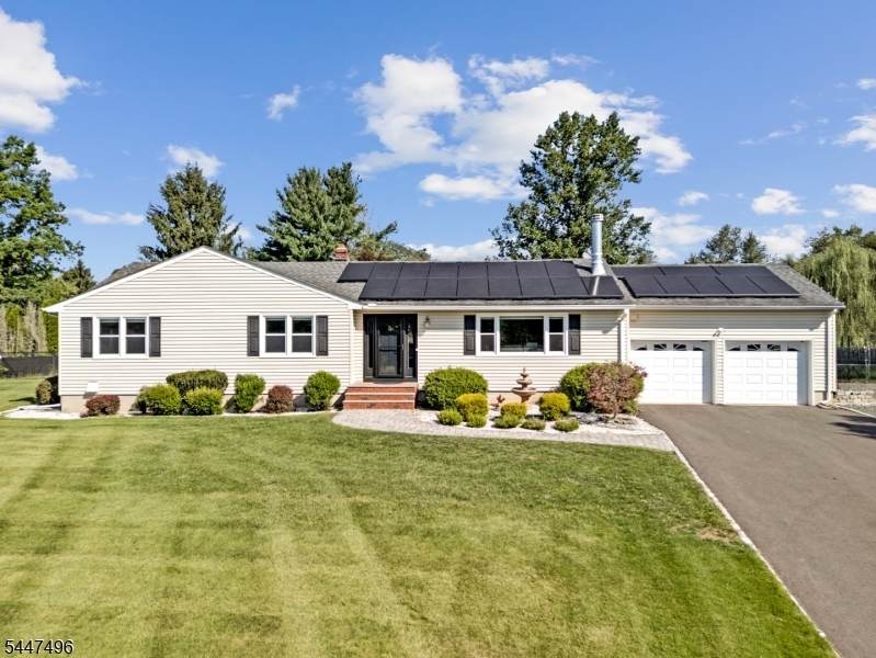907 Rolling Hills Ln - Photo 1