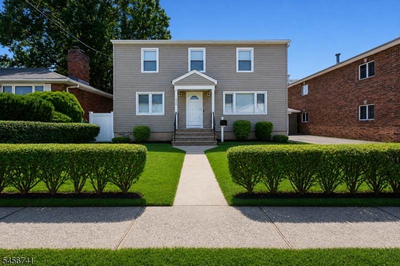 418 President St - Photo 1