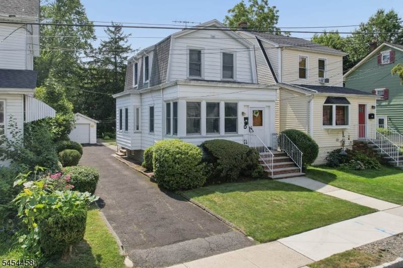 11 Concord Ave - Photo 1