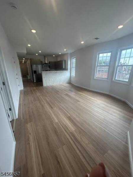 995 S Orange Ave - Photo 1