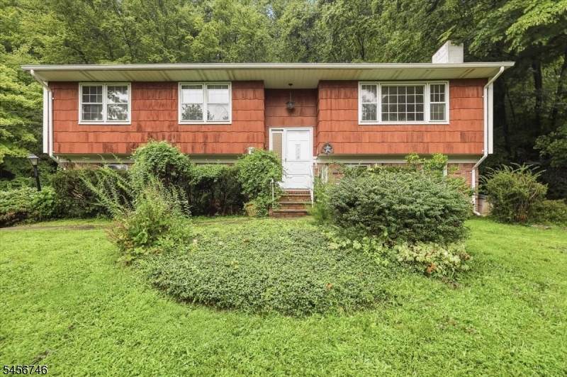 24 Hickory Rd - Photo 1
