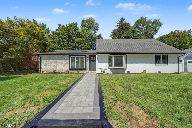 19 Ferndale Rd - Photo 1