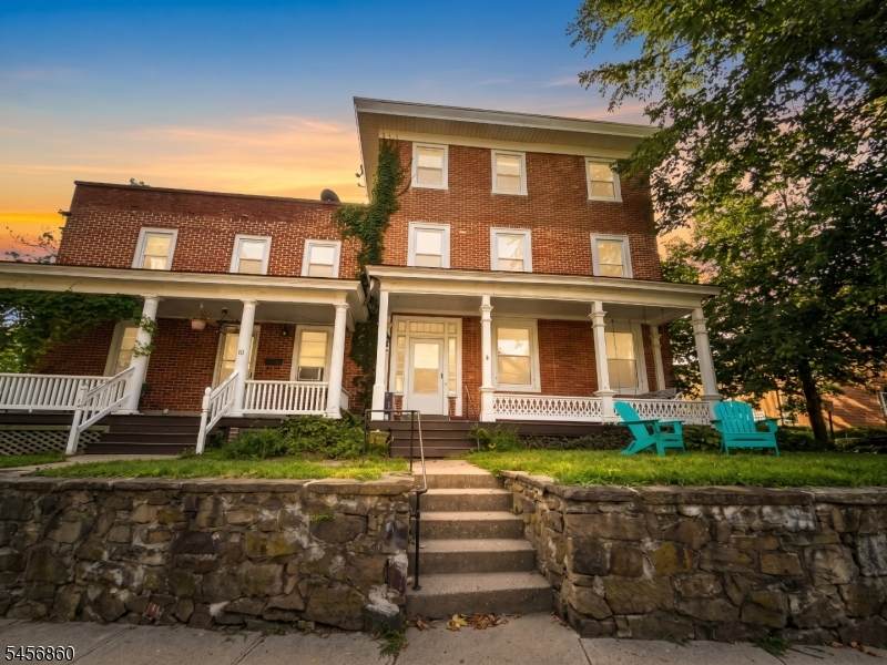 8 Trenton Ave - Photo 1