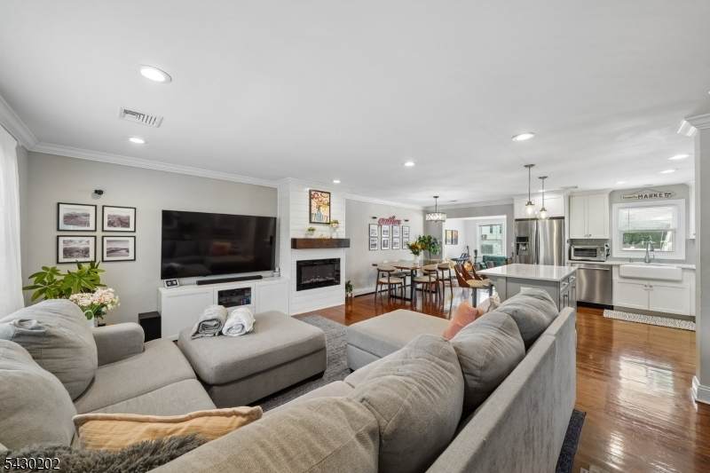 717 Prospect Ave - Photo 1