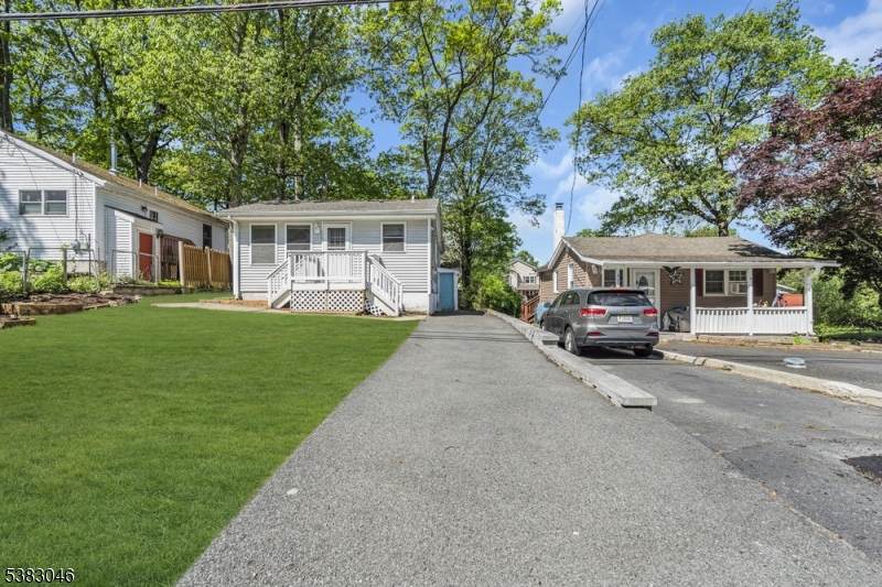 406 Brooklyn Mountain Rd - Photo 1