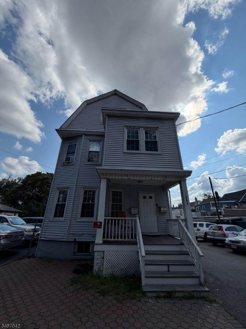 386 Washington St - Photo 1