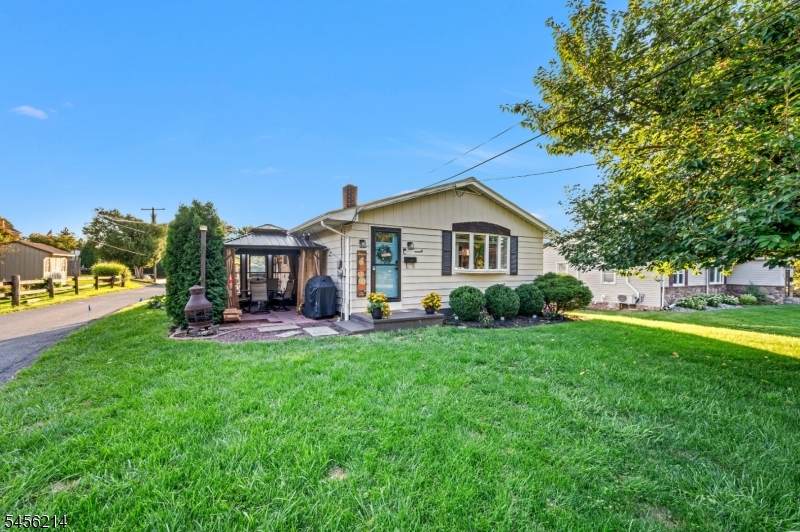 97 Bliss Blvd - Photo 1