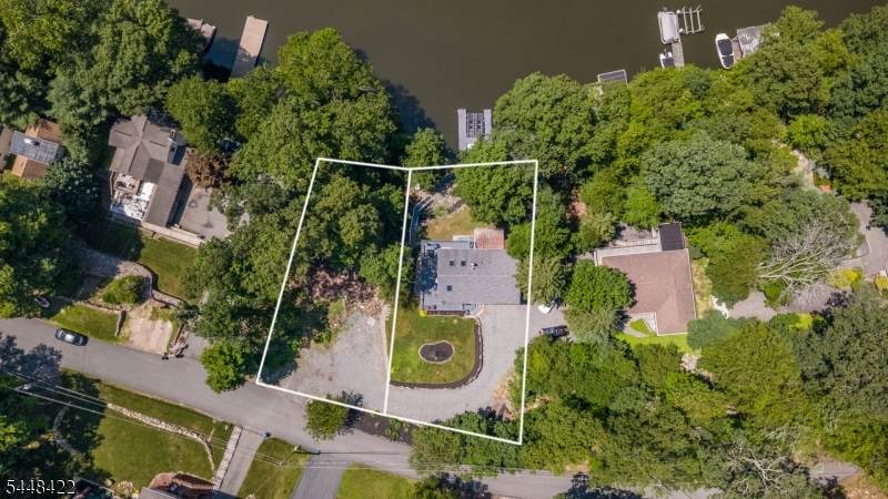 38 Oneida Ave - Photo 1