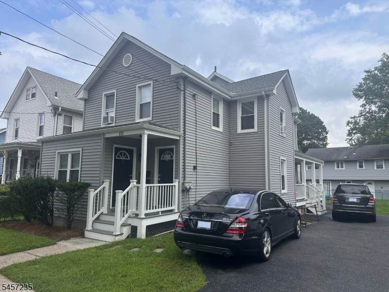 132 Stevens Ave - Photo 1