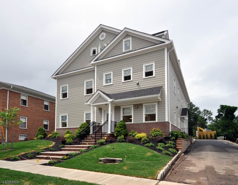 802 South Ave - Photo 1