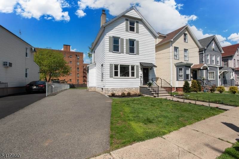 108 Thomas St - Photo 1