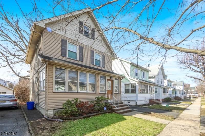 466 Beardsley Ave - Photo 1