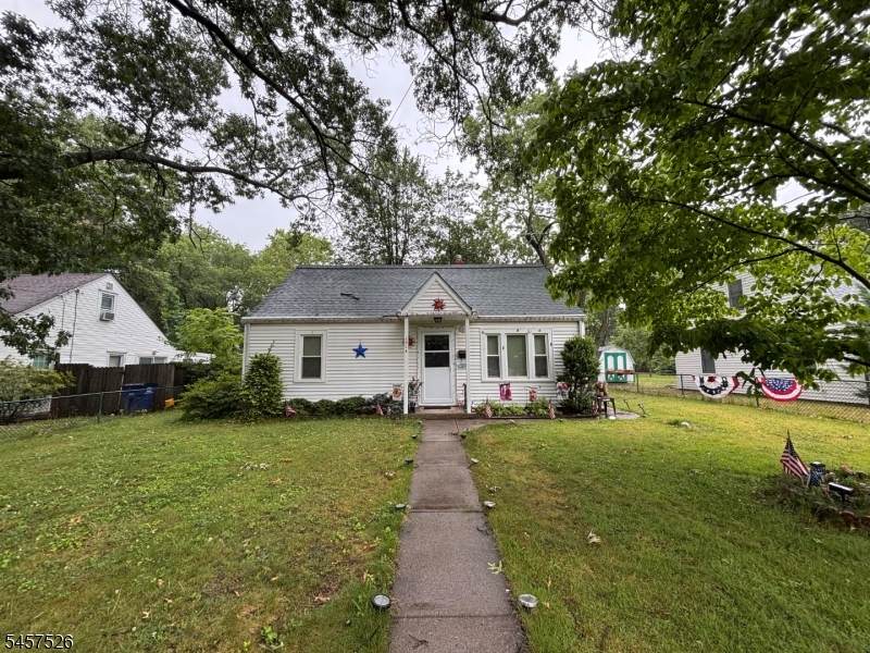 1314 Morgan Ave - Photo 1