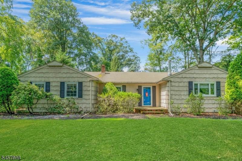 27 Stone Fence Rd - Photo 1