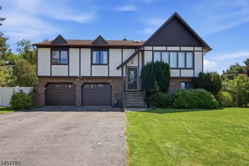 42 Randolph St - Photo 1
