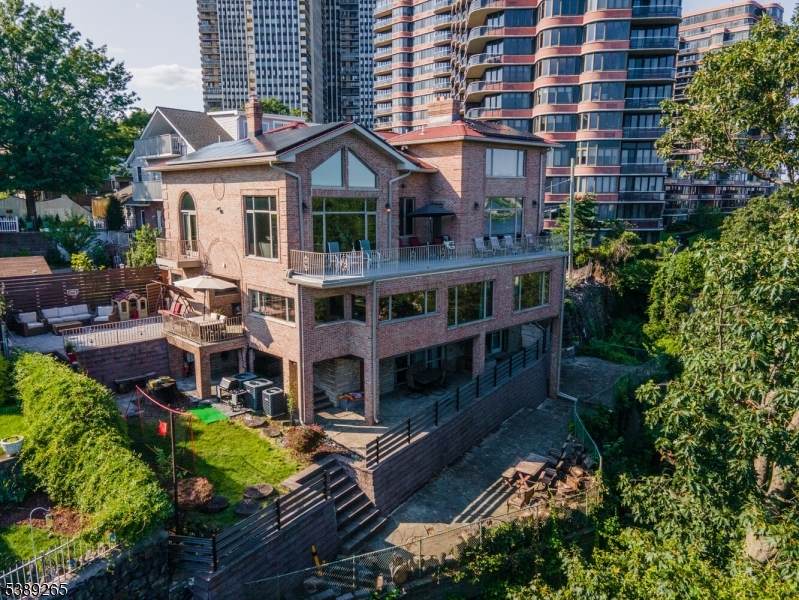 2 Lafayette Ave - Photo 1