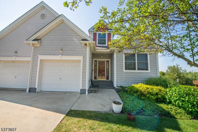 11 Fairchild Ln - Photo 1