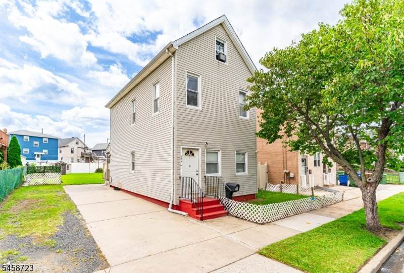 3024 S Wood Ave - Photo 1