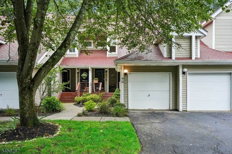25 Ridgeview Ter - Photo 1
