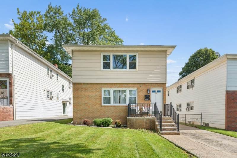 31 Barbara St - Photo 1