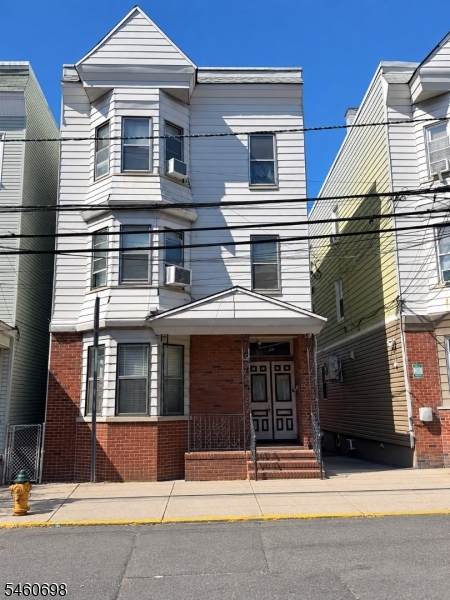 76 Ann St - Photo 1