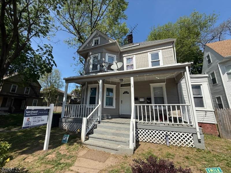 34 Cumberland Ave - Photo 1