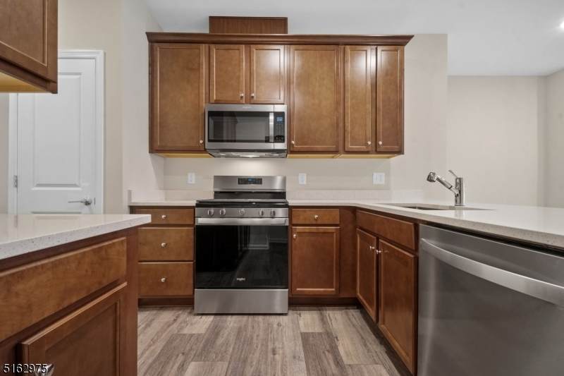 8 Jessica Ln - Photo 1
