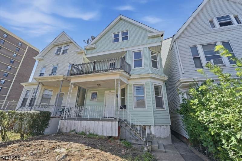 490 E 27Th St - Photo 1