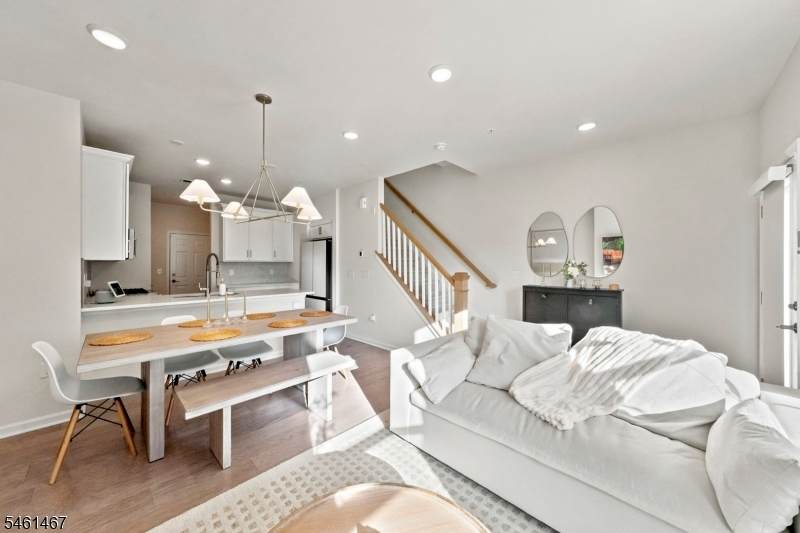 7 Jessica Ln - Photo 1