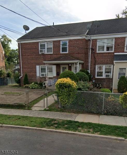 652 Cora Place - Photo 1