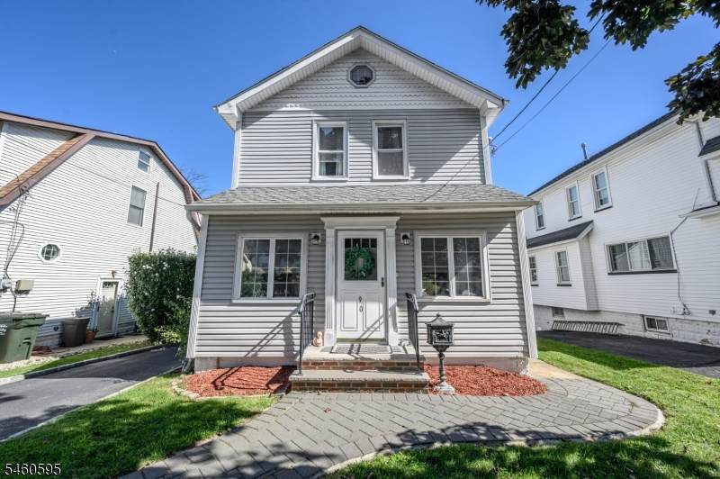 90 Edison Ave - Photo 1