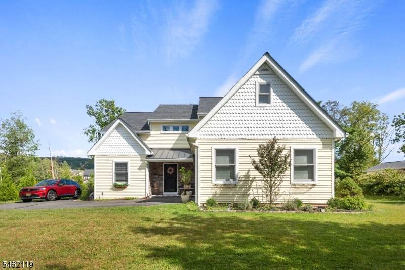 636 Willow Grove St - Photo 1
