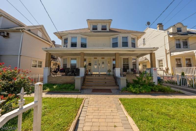 324 Chilton St - Photo 1