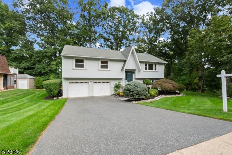 39 William Dr - Photo 1