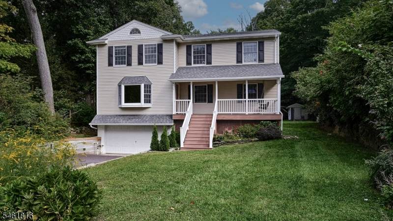 18 Maple Rd - Photo 1