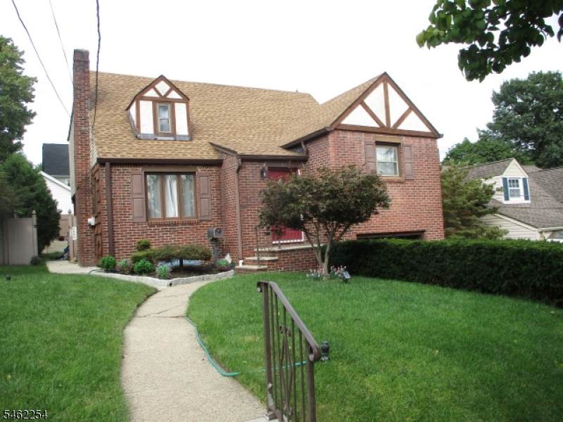32 Newman Ave - Photo 1