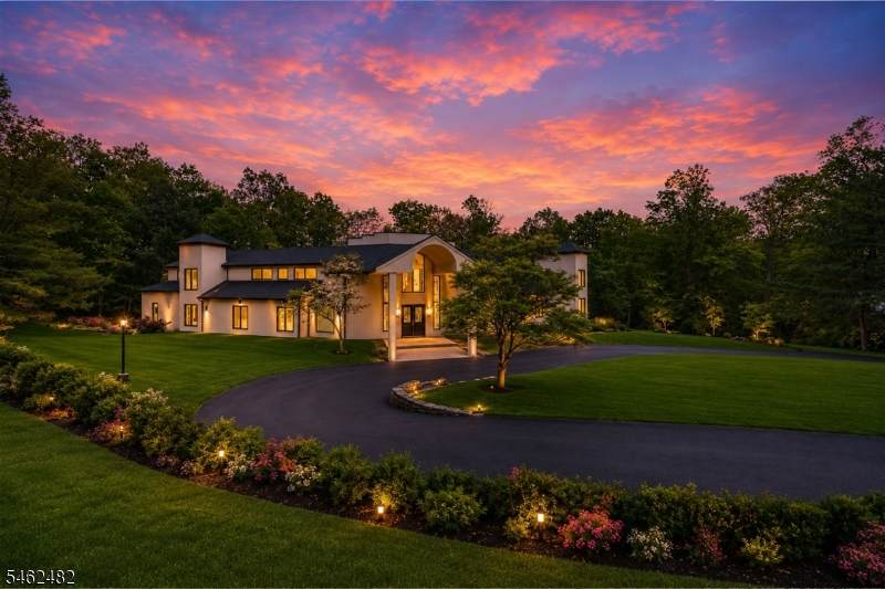809 West Shore Drive - Photo 1