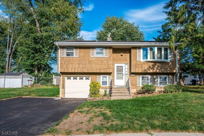437 Evona Ave - Photo 1