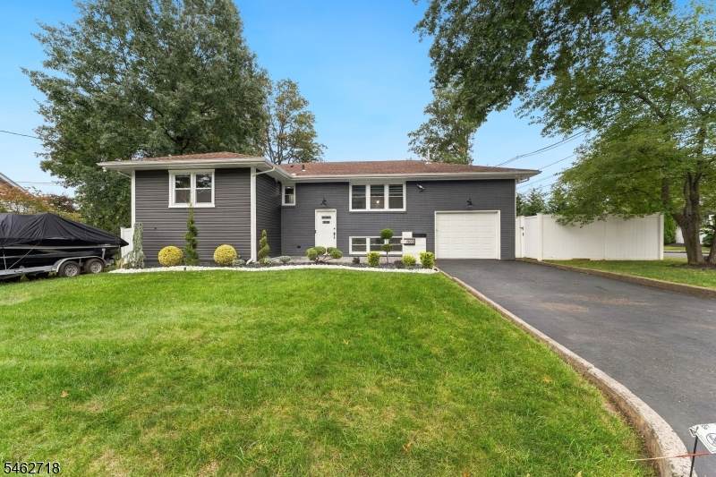 860 Coolidge Ave - Photo 1