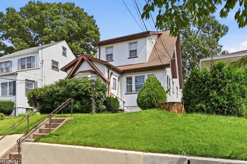 https://bt-photos.global.ssl.fastly.net/gsmls/orig_boomver_1_4054527-2.jpg