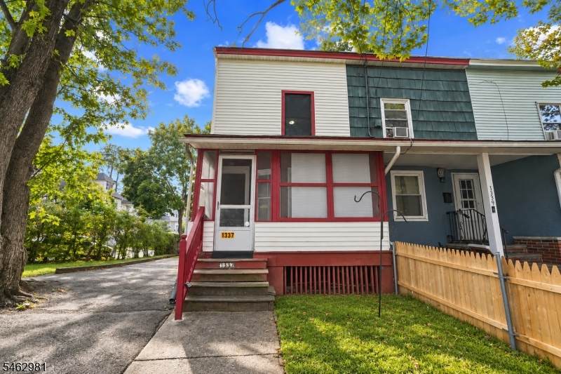1337 S 2nd St - Photo 1