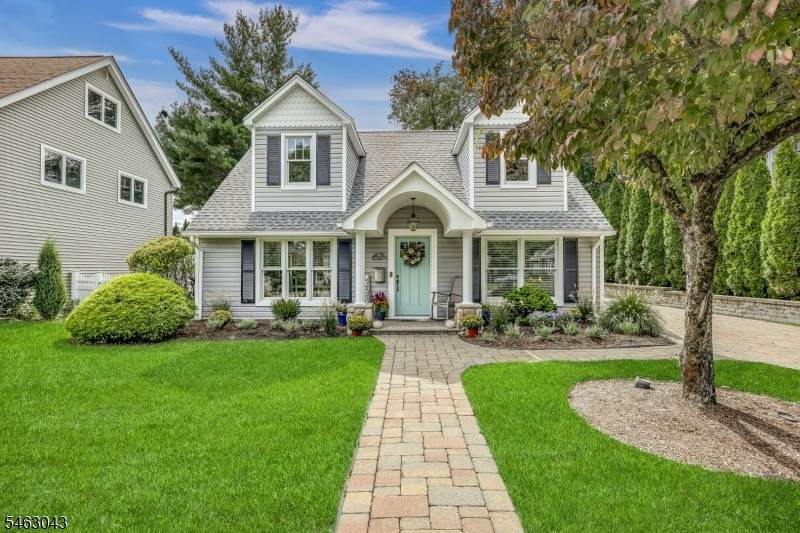 91 Spruce St - Photo 1
