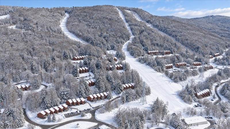 4 Davos Dr - Photo 1