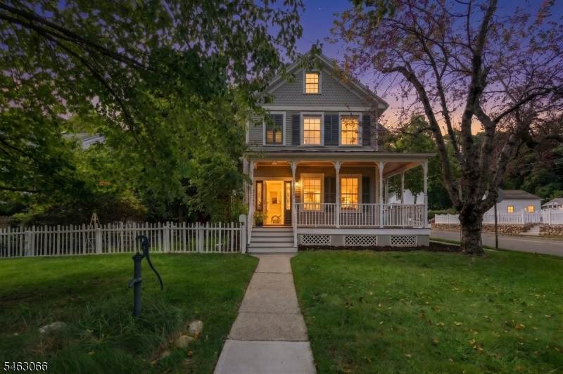 66 Hillside Ave - Photo 1
