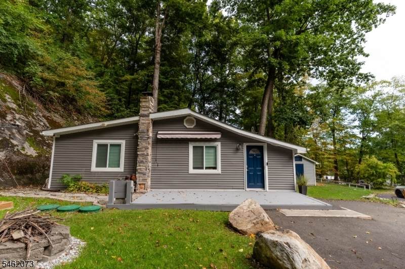 6 Oak Ln - Photo 1