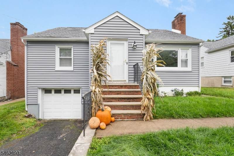 17 Ralph Pl - Photo 1