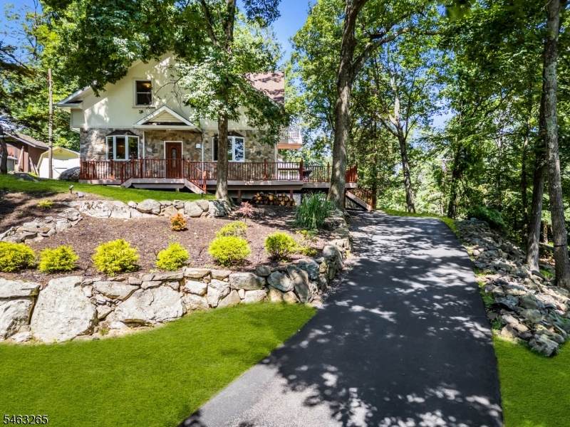 104 Bishops Rock Rd - Photo 1