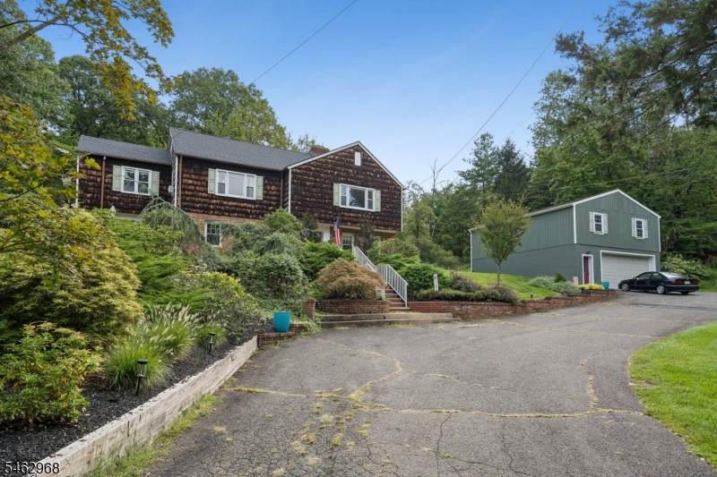 57 Washington Dr - Photo 1