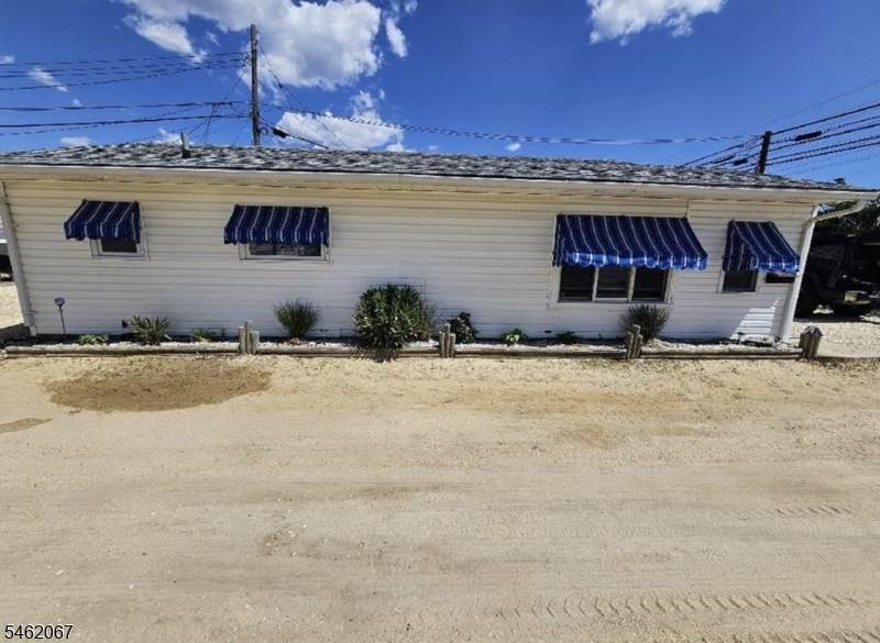 100 W Plover Way - Photo 1